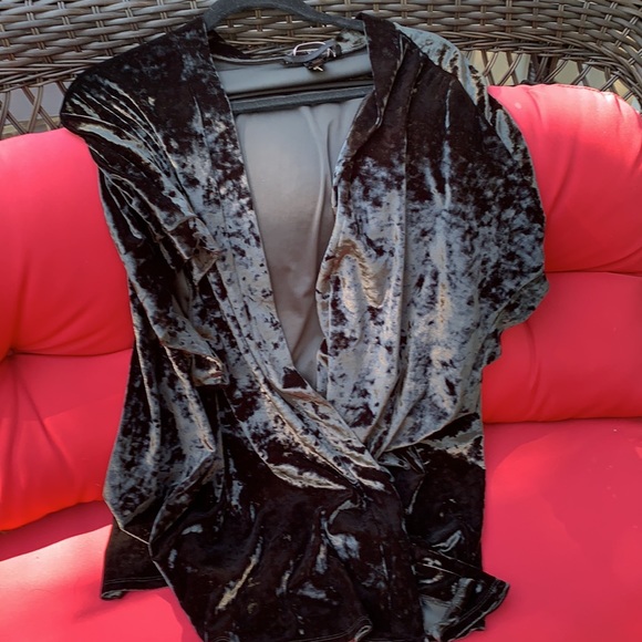 Dark Green Short Sleeve Velvet Feel Kimono Size M/L - Picture 2 of 10